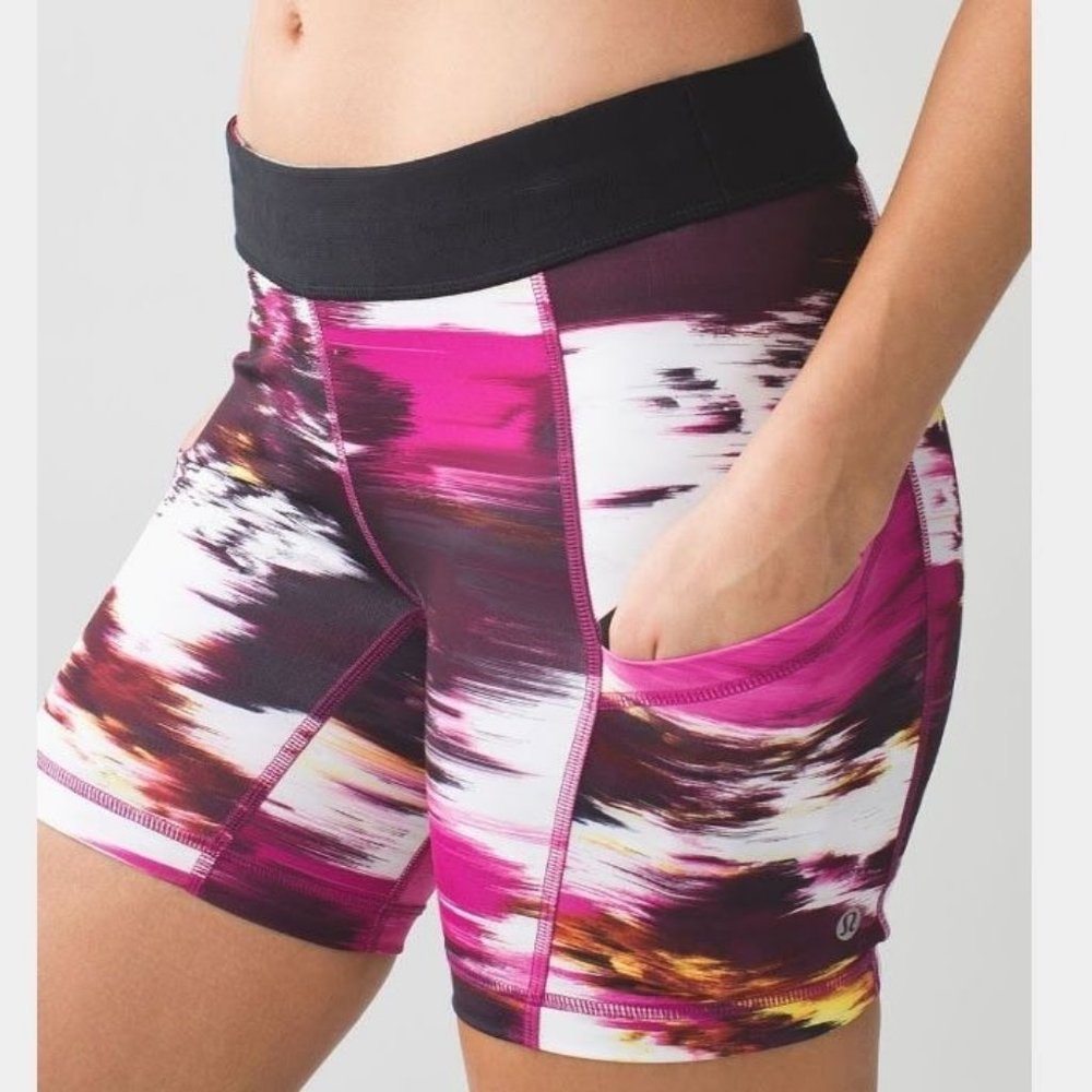 Lululemon What The Sport Short II In Pigment Wind Berry Rumble Multi Running 4 - Picture 3 of 12